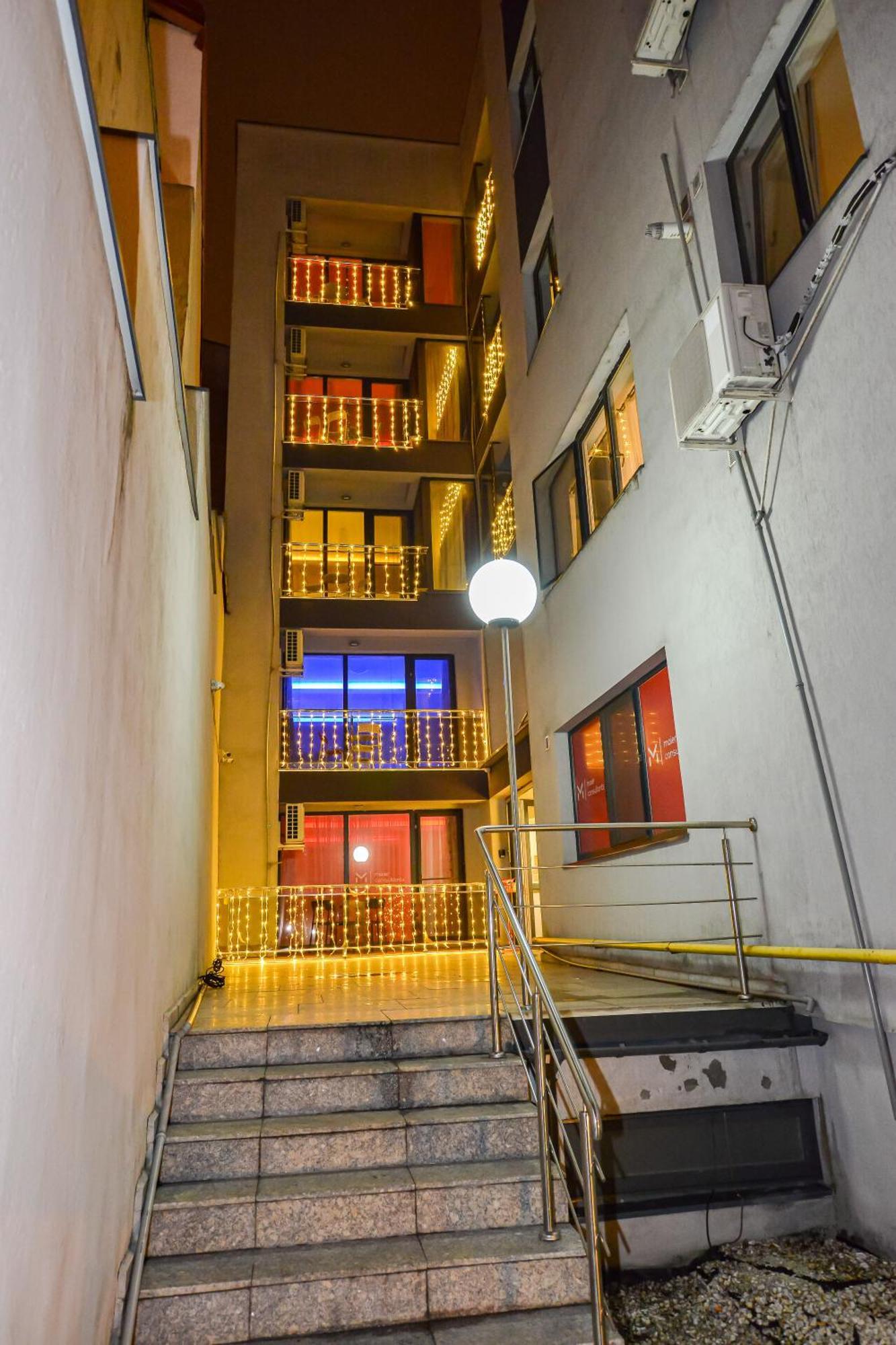 City Center Suite With Terrace Bucareste Exterior foto